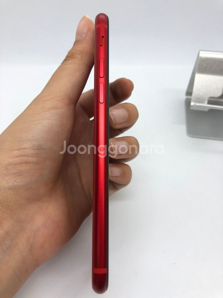 B급 아이폰SE2 64GB 레드 19.9만원[01788--7