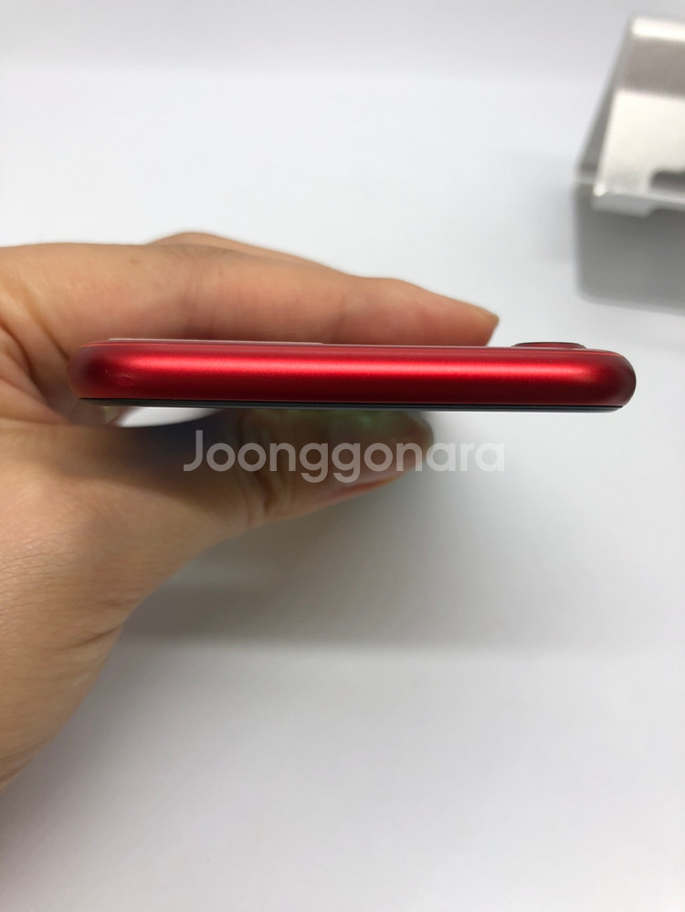B급 아이폰SE2 64GB 레드 19.9만원[01788--8
