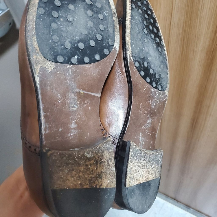 토즈 남성 구두 사이즈 6 1/2 A--5