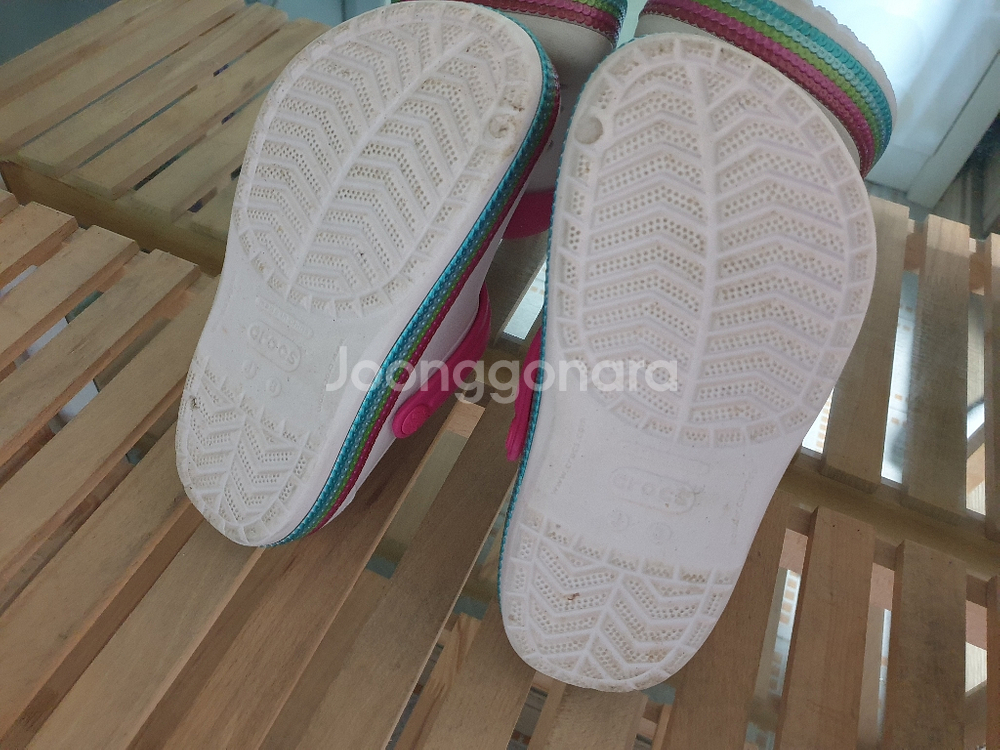 크록스키즈 레인보우 J3 (220) 택포--2