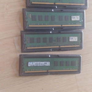 메모리 ddr3 4g 4개 통으로 팝니다