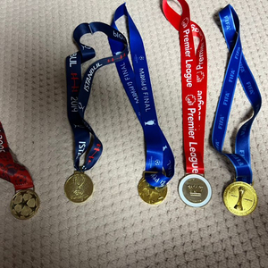 리버풀 2005, 2019~2020 우승 메달 팝니다