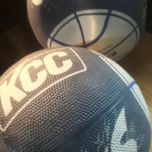 KCC 여자농구단 사인볼 농구공 2개 처분
