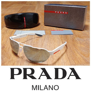 프라다 PRADA 정품 명품 선글라스 56U 화이트