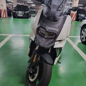 bmwc400x