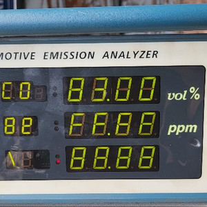 자동차 배출가스 측정기