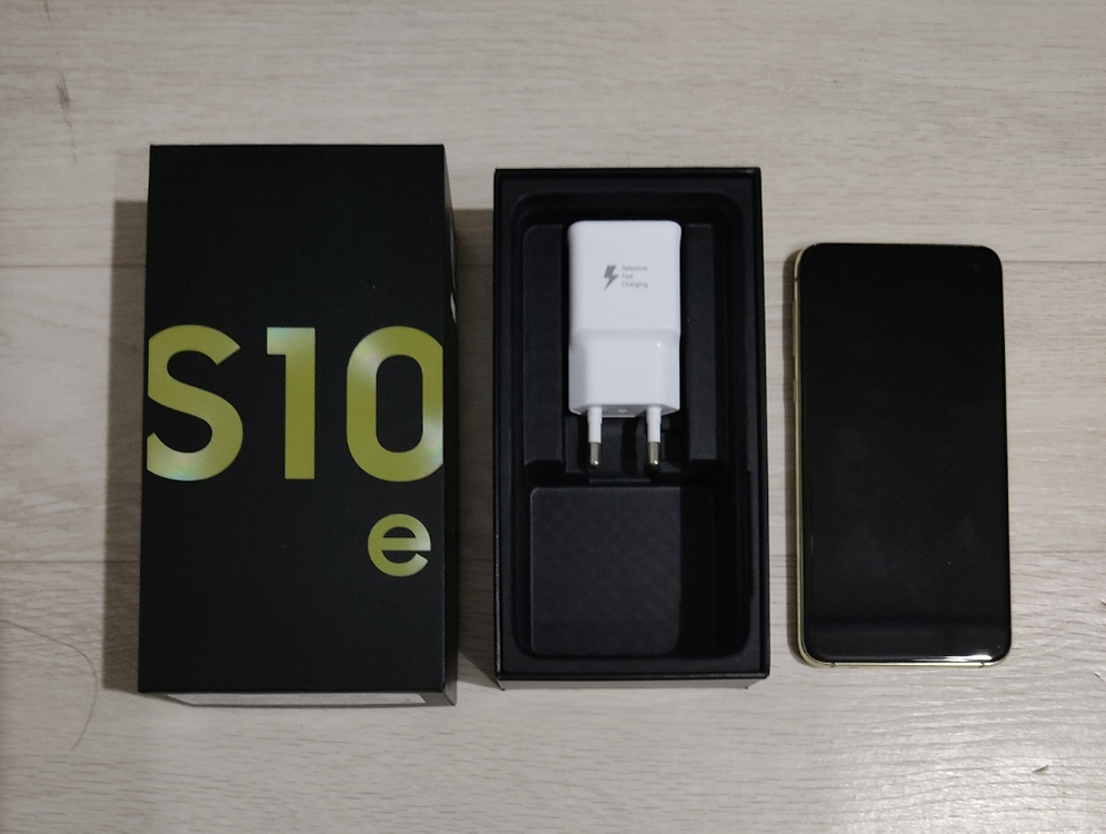 [SS] 갤럭시S10e 이미지