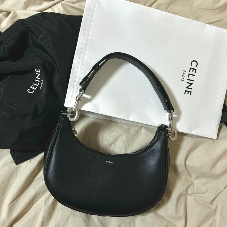 셀린느 아바백 스트랩 아바 호보백 은장 이미지