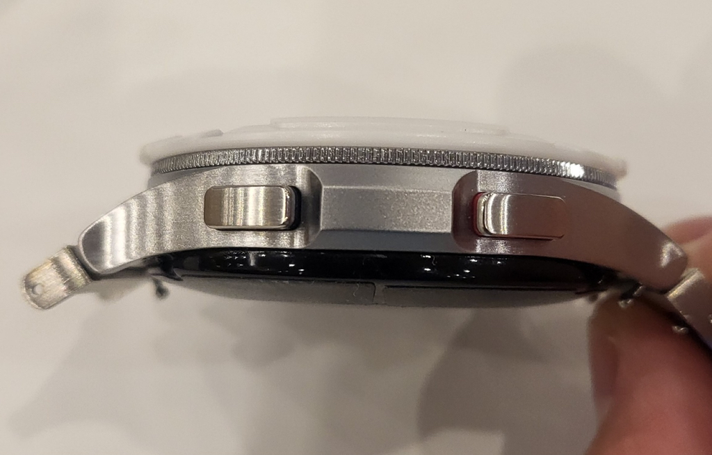 갤럭시워치4클래식46mm실버색상 블루투스용풀박스 팝니다--1