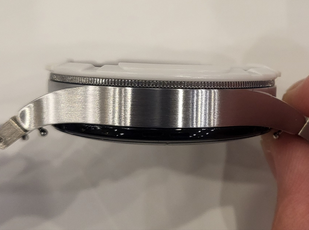 갤럭시워치4클래식46mm실버색상 블루투스용풀박스 팝니다--2