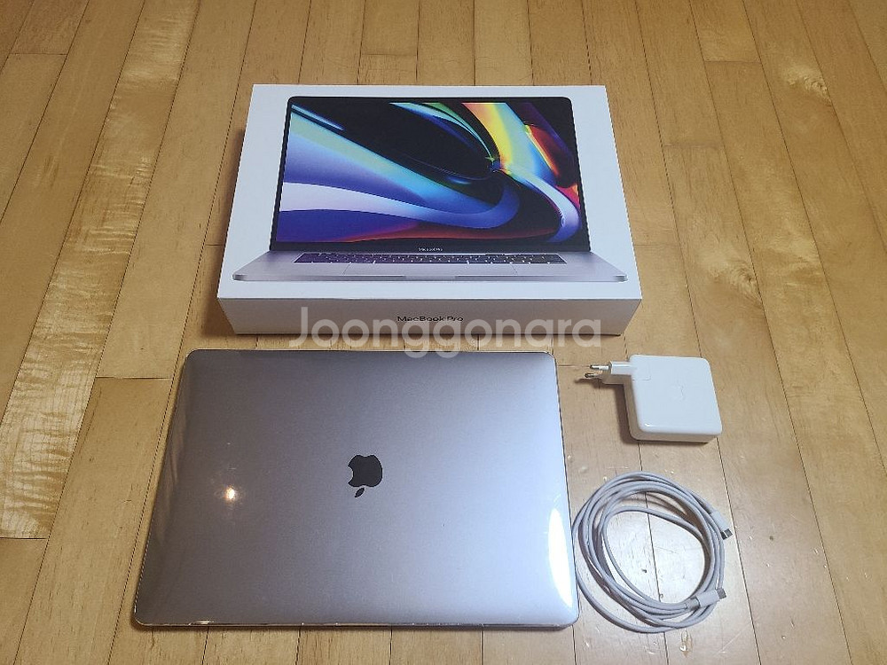 맥북프로 2019 16인치 i9 16g램 1t ssd--1