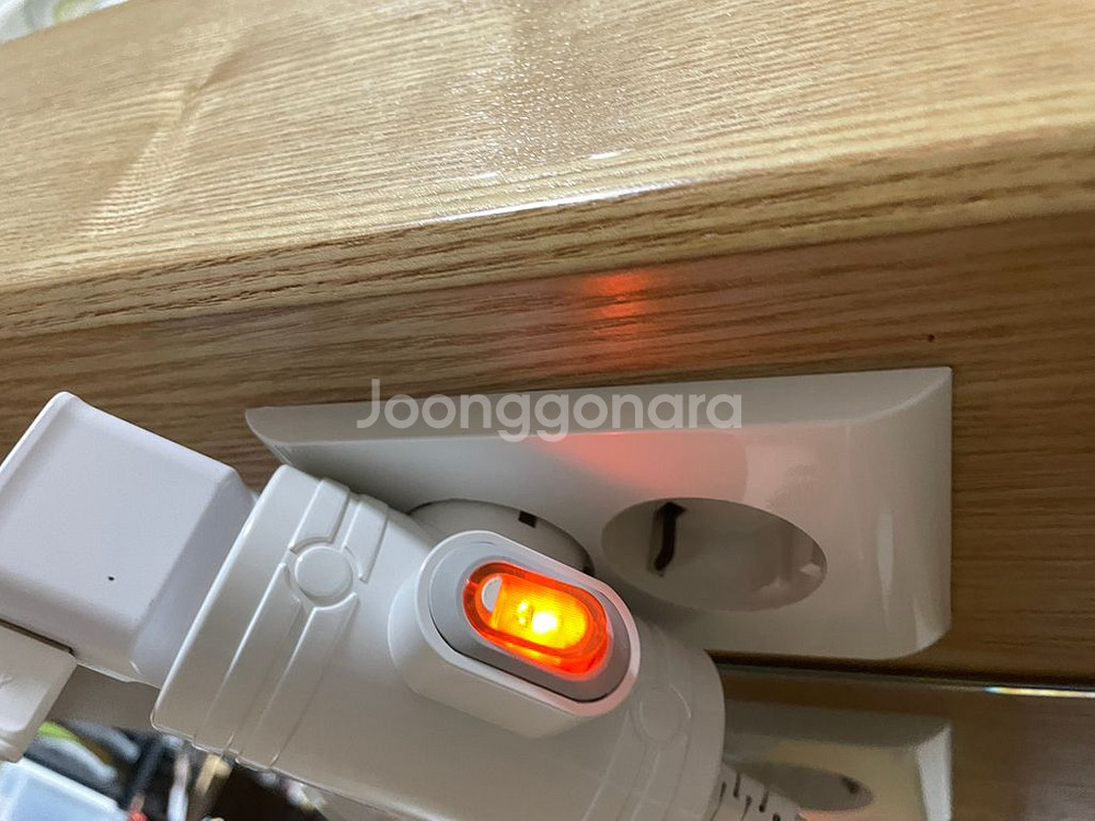 퀸사이즈 침대[충전가능 +조명+거울]--4