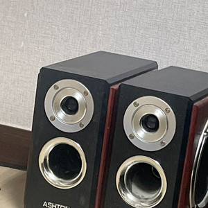 Ashton 스피커