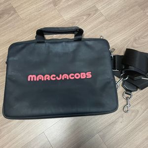 마크제이콥스 노트북 가방