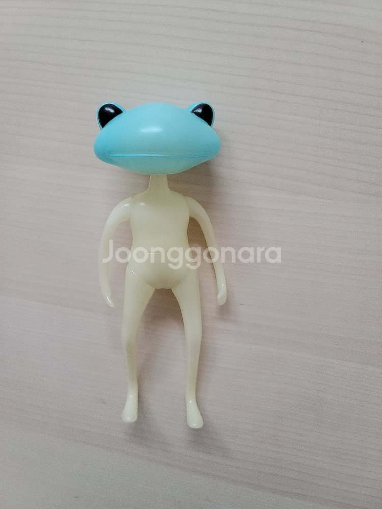 스튜디오우 300체한정 파루후라가 완다(야광)--0