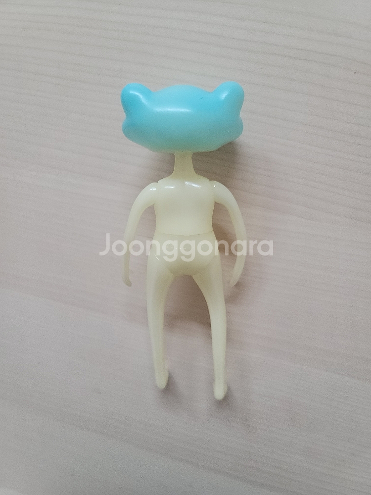 스튜디오우 300체한정 파루후라가 완다(야광)--1