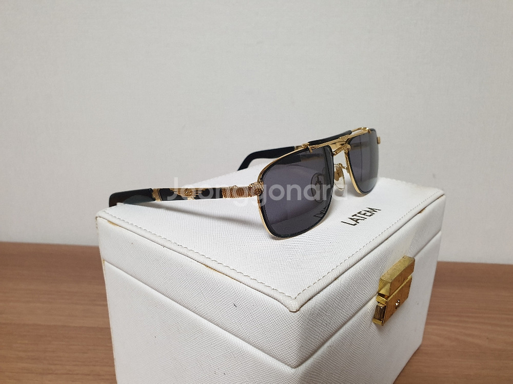 폴리스 선글라스--5