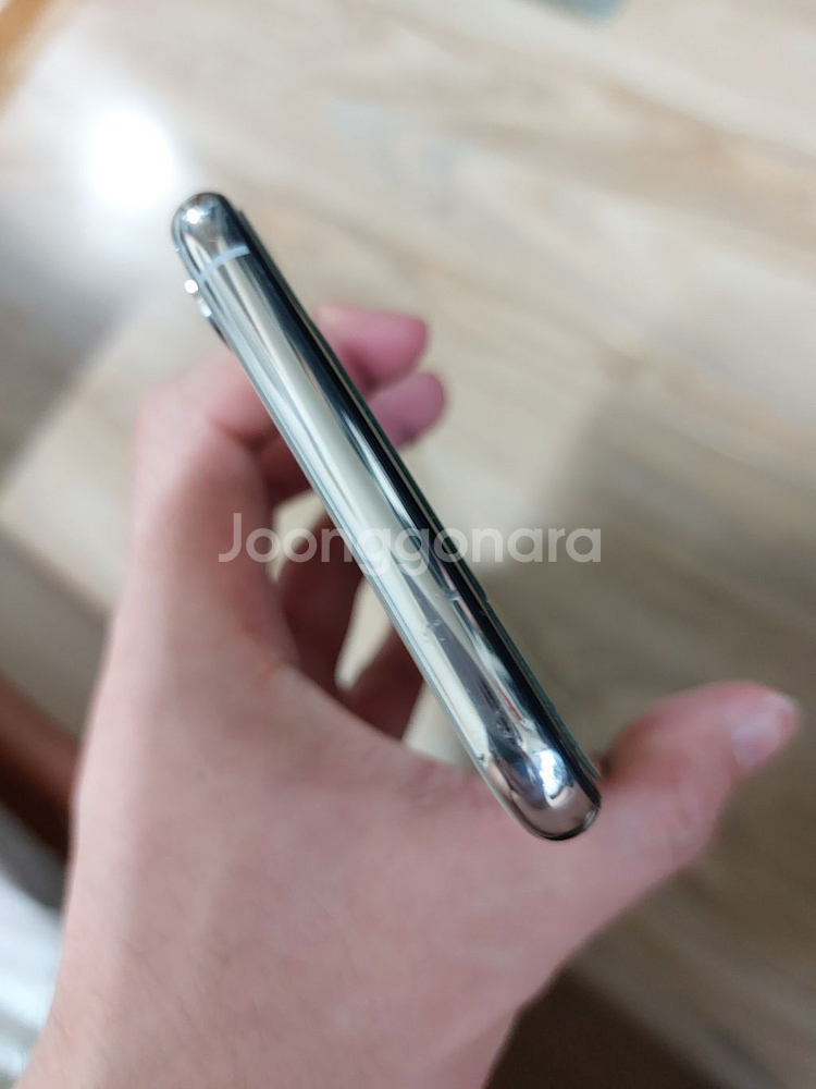 아이폰xs max 256기가 실버 팝니다--2