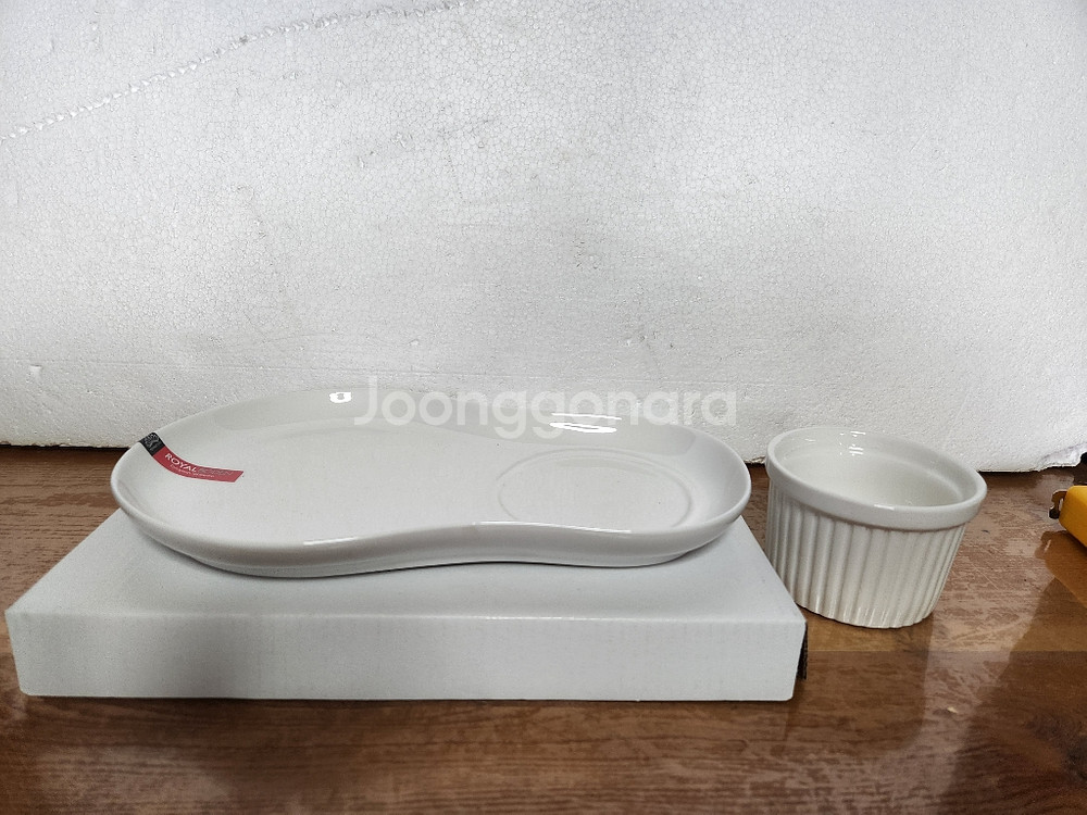 유럽 로얄 보덴 식기 쏘스볼--2