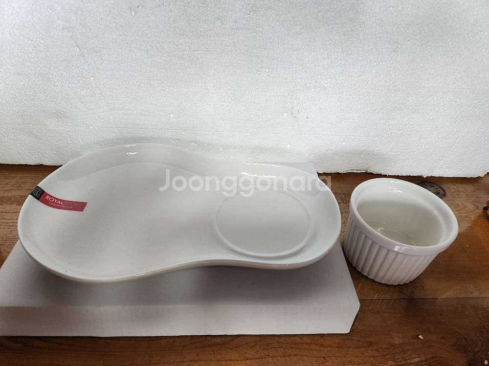 유럽 로얄 보덴 식기 쏘스볼--3