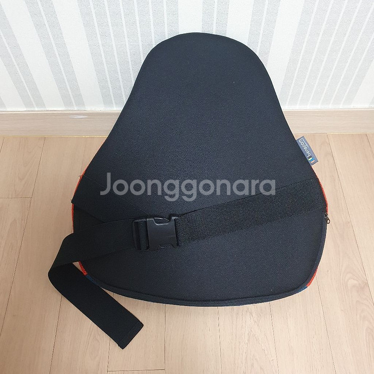 <새상품> 베네폼 자세교정 허리 등받이 쿠션세트--2