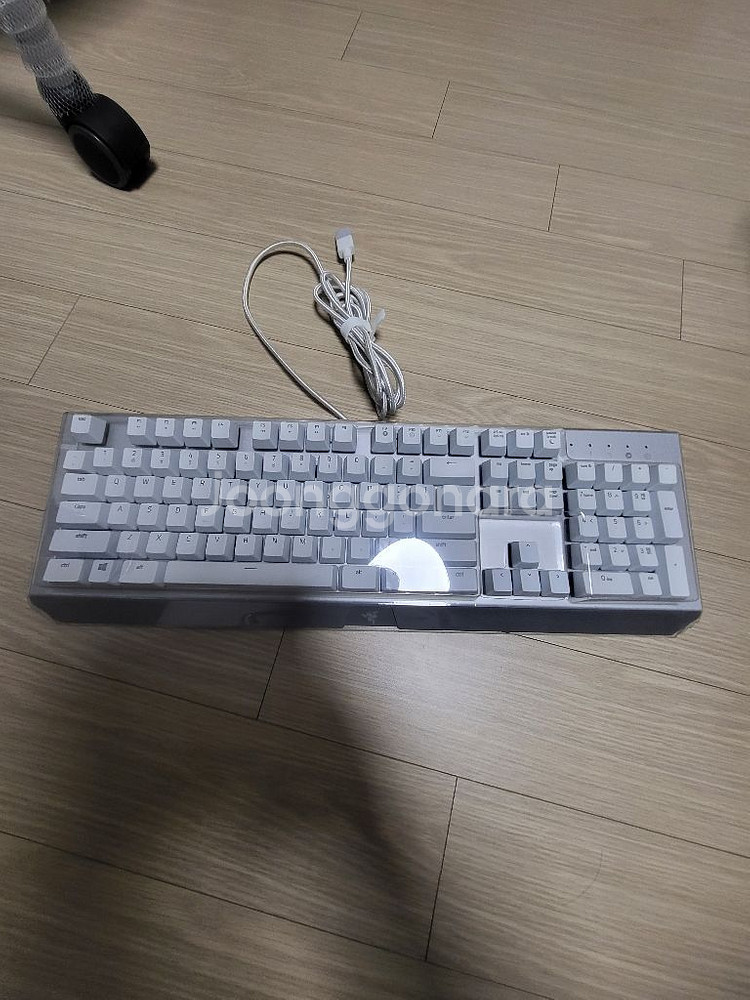 레이저 키보드 판매합니다--2