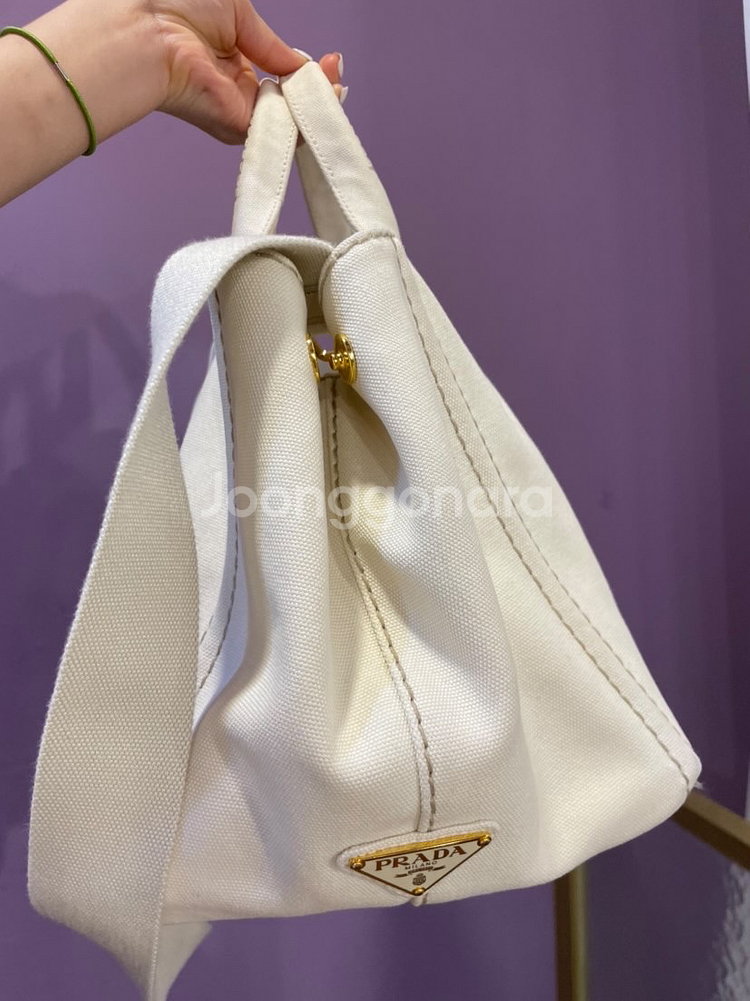 프라다 카나파--1