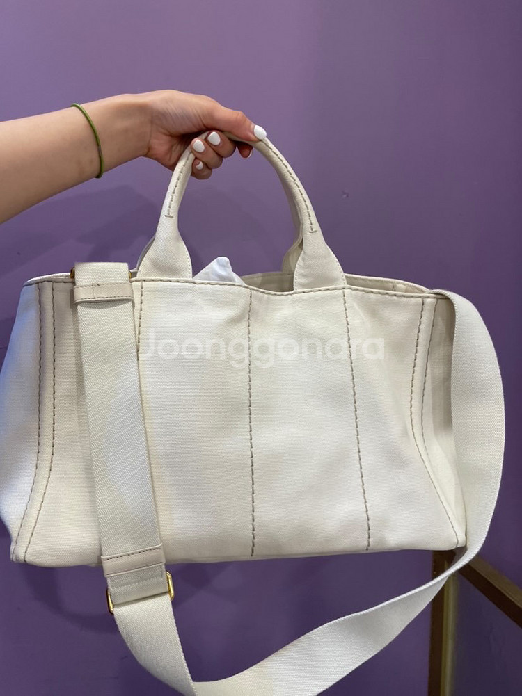 프라다 카나파--4