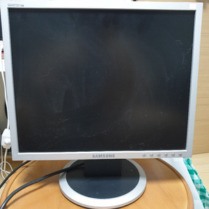 삼성 17인치 모니터