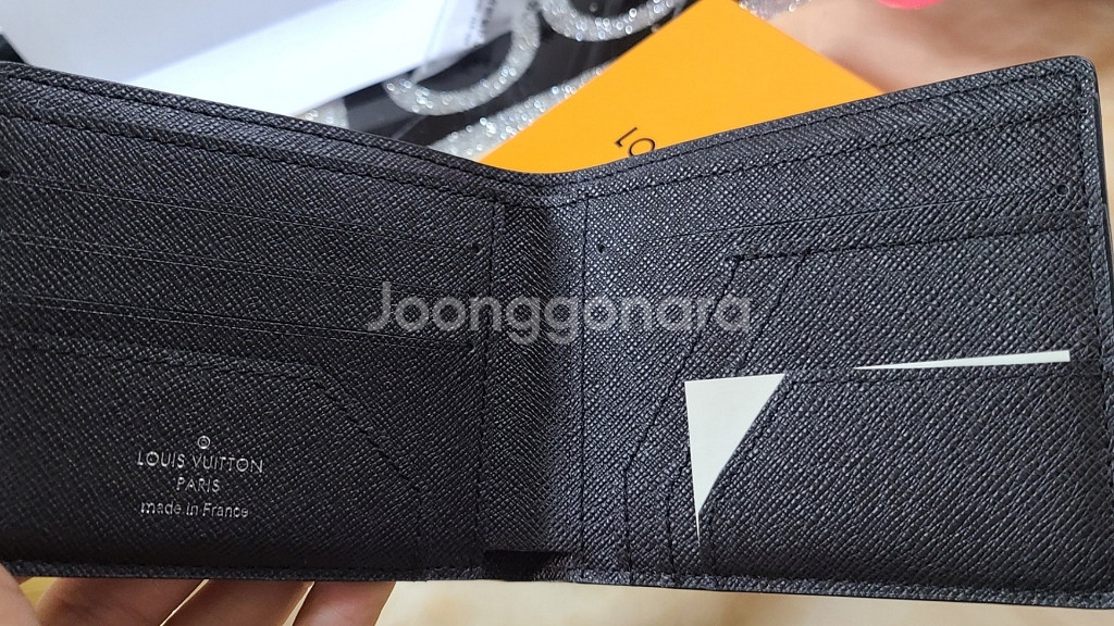 루이비통 반지갑 팔아요! 가격내림--2