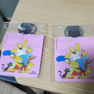 갤럭시 z플립4 팔레트 심슨 팝니다