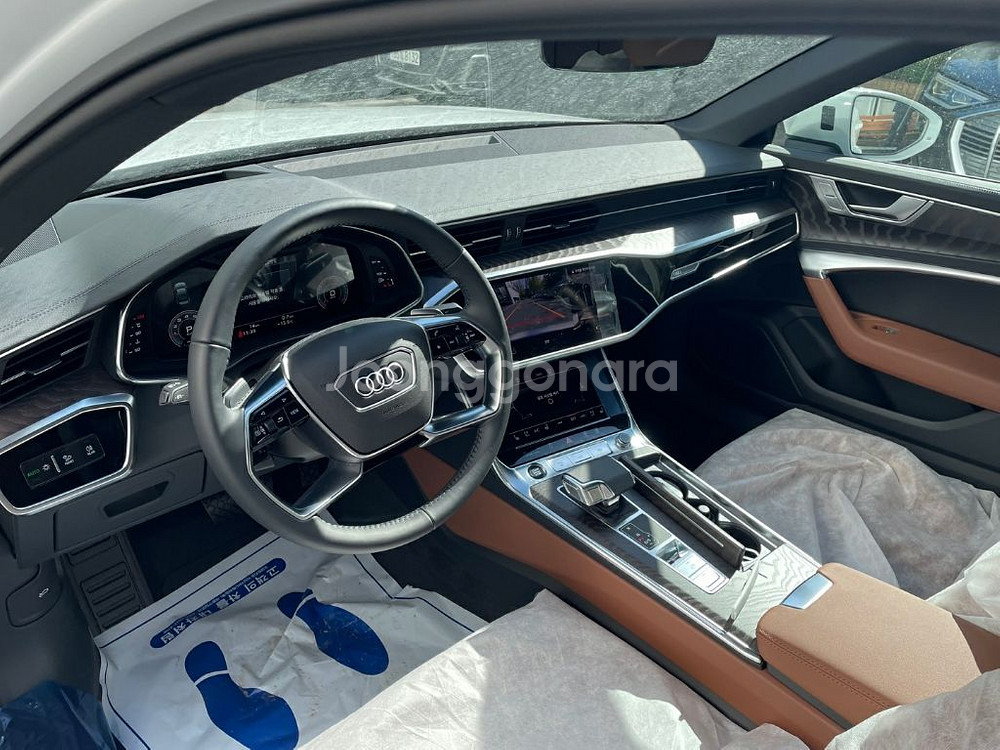 ﻿ 2021년식 11월 24일식 A6 풀옵 가솔린--8
