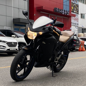 CBR125 무광블랙 카본