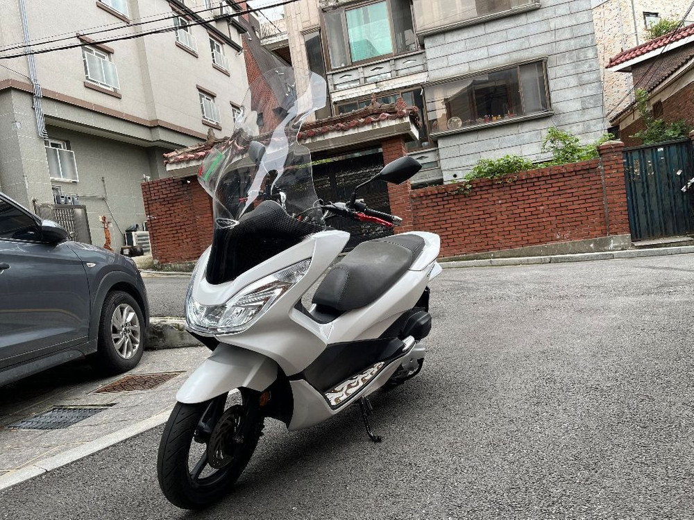 서울) 혼다 PCX125 18년형 흰색 2018--7