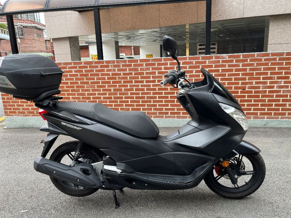 서울) 혼다 PCX125 18년식 맷블랙 2018--2