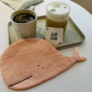 고래 냄비받침