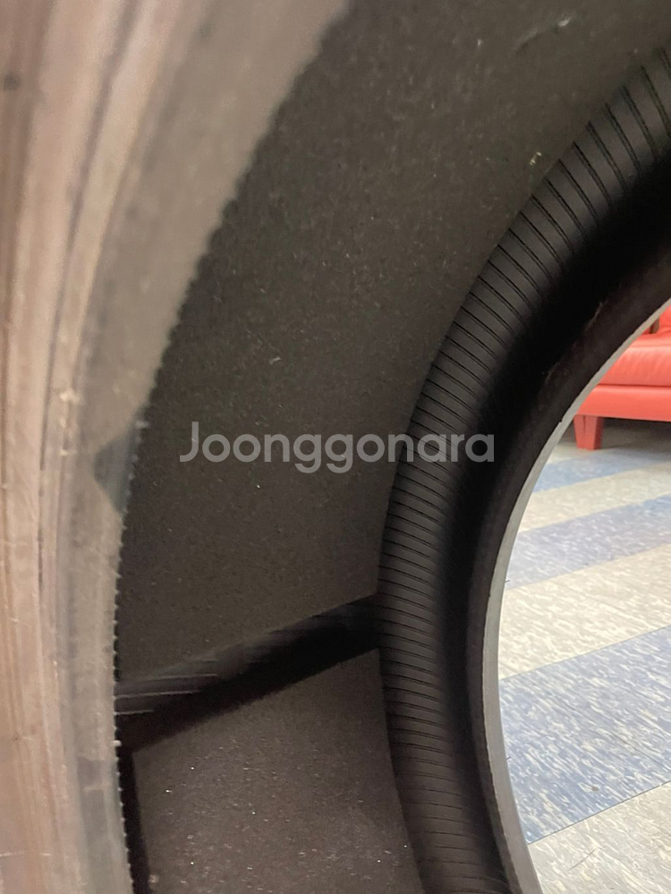브릿지스톤 투란자 255/40/r20 타이어 판매합니다--4