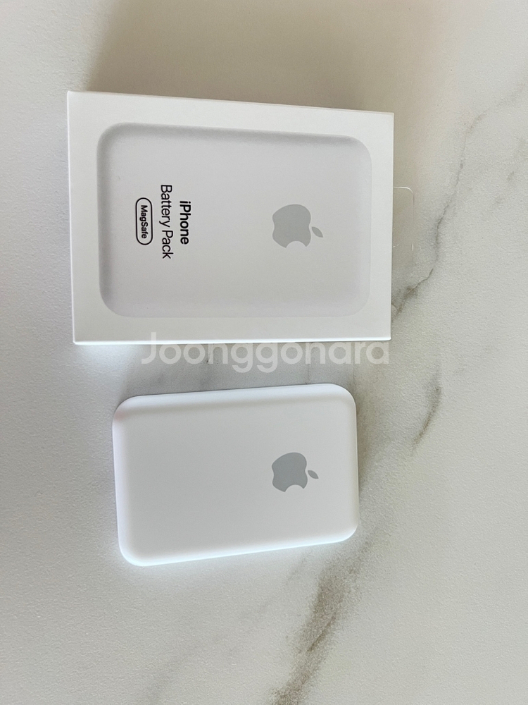 애플 아이폰 맥세이프 배터리팩 새제품급--0