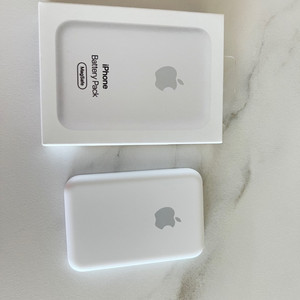 애플 아이폰 맥세이프 배터리팩 새제품급