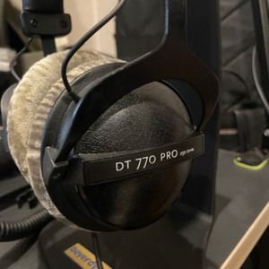 헤드폰 베어다이나믹(beyerdynamic) DT 77