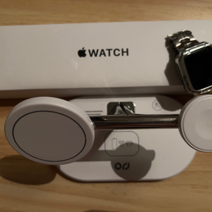 애플워치se 44mm 팝니다. Apple Watch