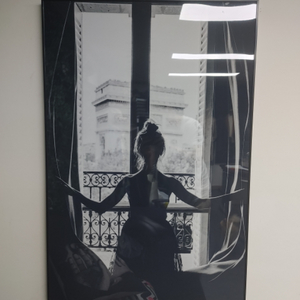 샤넬 풍 창문여인 초대형액자 그림 액자 인테리어 소품