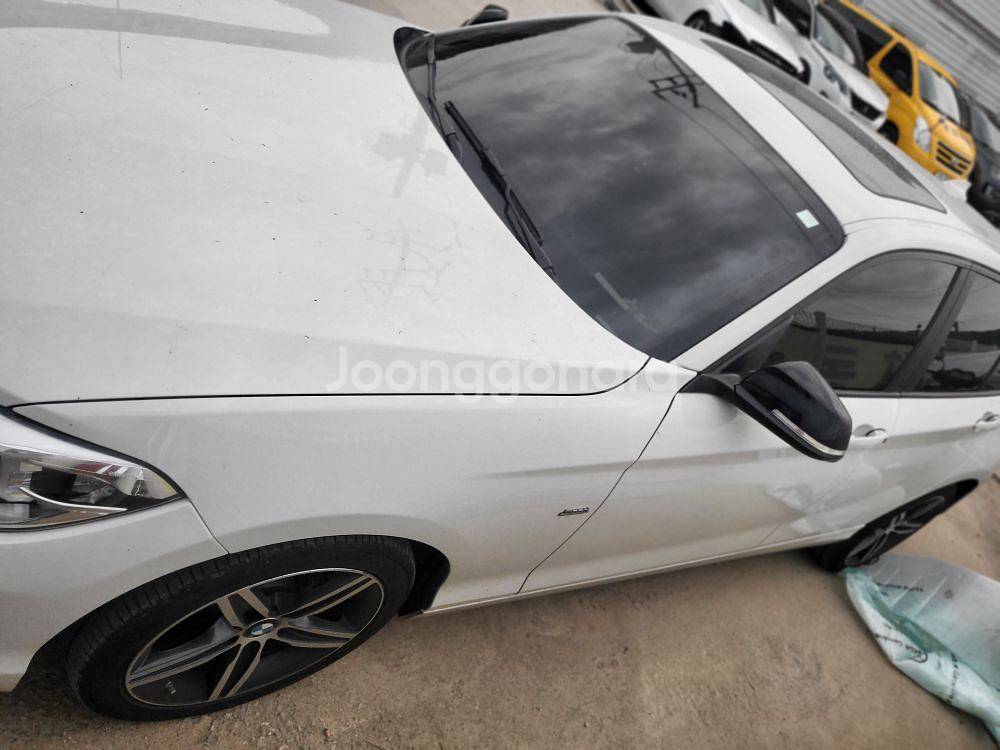 BMW 118D 17년 9만km--1