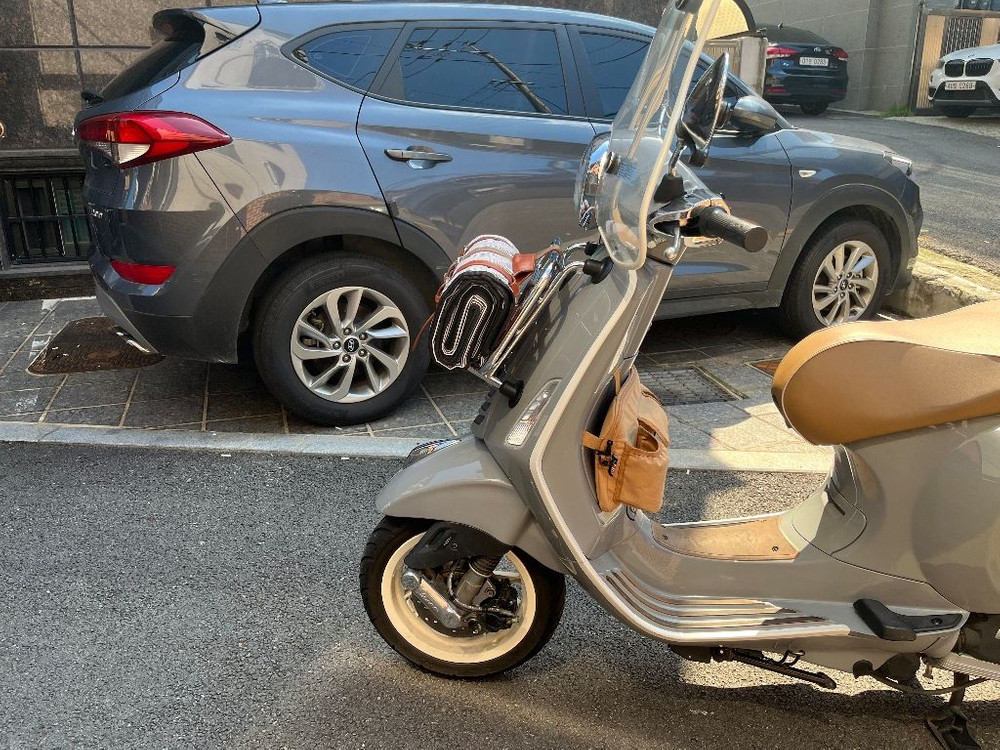 서울) 베스파 프리마베라125 피크닉에디션 22년--1