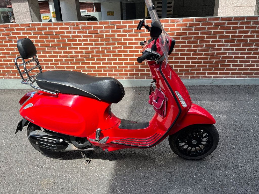 서울) 베스파 스프린트125 ABS 17년 2017레드--5