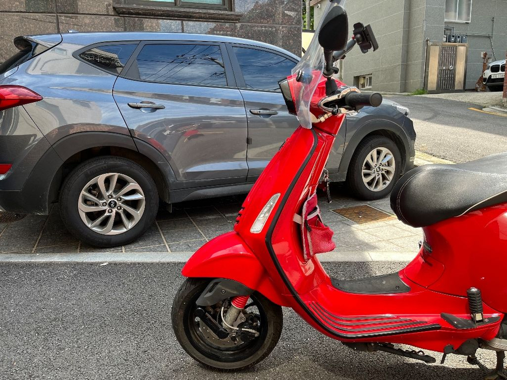 서울) 베스파 스프린트125 ABS 17년 2017레드--1