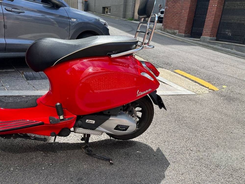 서울) 베스파 스프린트125 ABS 17년 2017레드--3