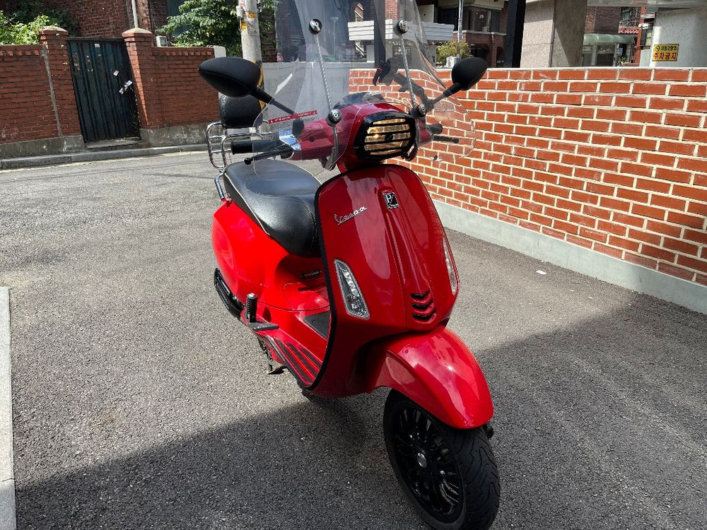 서울) 베스파 스프린트125 ABS 17년 2017레드--7