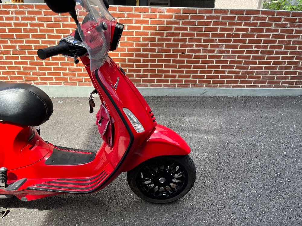 서울) 베스파 스프린트125 ABS 17년 2017레드--6