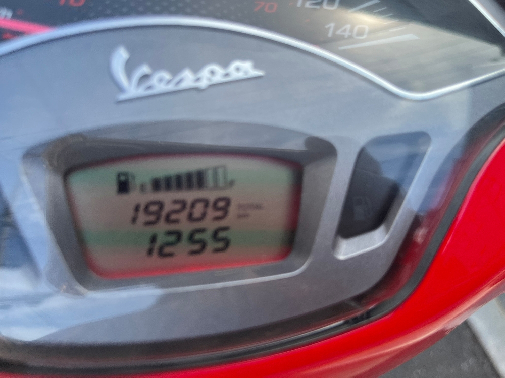 서울) 베스파 스프린트125 ABS 17년 2017레드--9